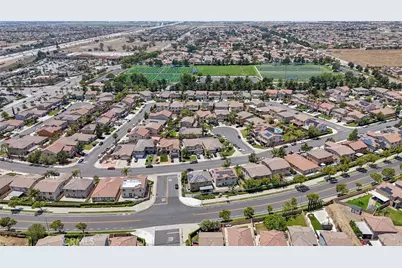 6229 Eaglemont, Fontana, CA 92336 - Photo 7