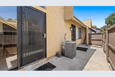 435 W 9th #B1, Upland, CA 91786 - Photo 5