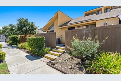 435 W 9th #B1, Upland, CA 91786 - Photo 3
