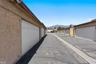 435 W 9th, Upland, CA 91786 - Photo 33