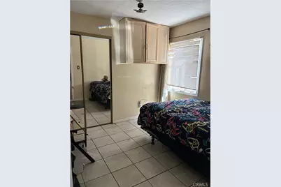 9568 Maie, Los Angeles, CA 90002 - Photo 5