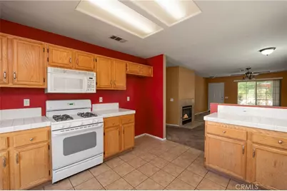 15256 Ellery, Adelanto, CA 92301 - Photo 9
