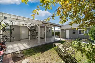 1717 Phillips Way, Los Angeles, CA 90042 - Photo 23