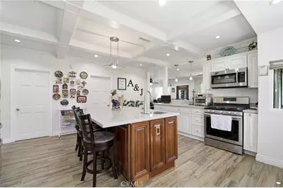 1717 Phillips Way, Los Angeles, CA 90042 - Photo 11