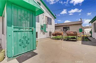 828 W 73rd St, Los Angeles, CA 90044 - Photo 31