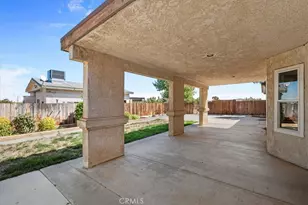 10944 Chelsea, Oak Hills, CA 92344 - Photo 31