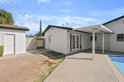 24 S Ash St, Redlands, CA 92373 - Photo 37
