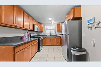 1351 Cabrillo, Hemet, CA 92543 - Photo 11