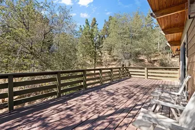 1132 Crags Lane, Fawnskin, CA 92333 - Photo 11