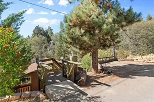 1132 Crags Ln, Fawnskin, CA 92333 - Photo 5