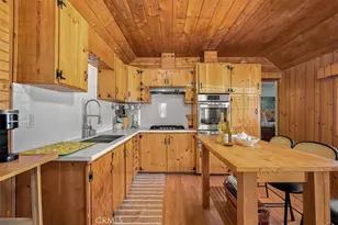 683 Sunset Ln, Sugarloaf, CA 92386 - Photo 11