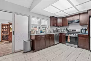 760 S Brierwood Ave, Rialto, CA 92376 - Photo 17