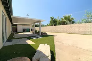 12931 Roswell Ave, Chino, CA 91710 - Photo 11