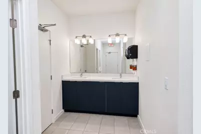 12720 Burbank #305, Valley Village, CA 91607 - Photo 25