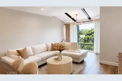 12720 Burbank #305, Valley Village, CA 91607 - Photo 3