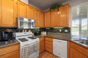 1725 Fairway Oaks Ave, Banning, CA 92220 - Photo 13