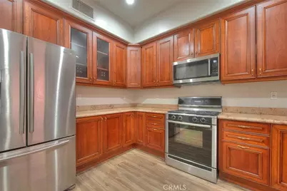 572 E San Jose Avenue #104, Burbank, CA 91501 - Photo 17