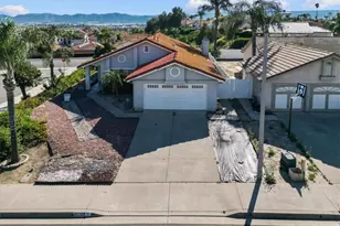 39769 Firethorn Ct, Murrieta, CA 92563 - Photo 1