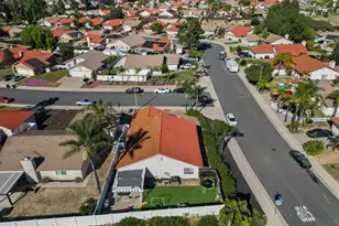 39769 Firethorn Ct, Murrieta, CA 92563 - Photo 5