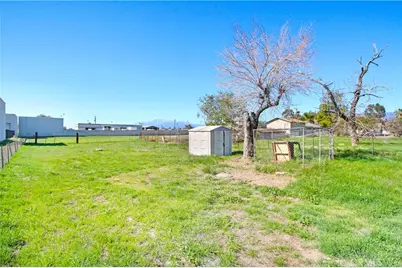460 S Berkeley Avenue, San Bernardino, CA 92410 - Photo 15