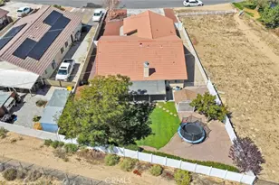 18601 Mountain Meadows, Victorville, CA 92395 - Photo 51