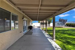 18601 Mountain Meadows, Victorville, CA 92395 - Photo 45