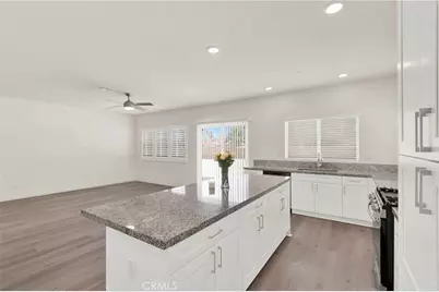 476 W Camellia Way, San Jacinto, CA 92583 - Photo 11