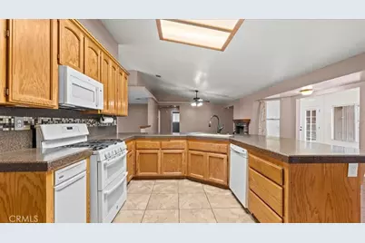 16165 Chiwi, Apple Valley, CA 92307 - Photo 11
