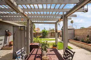 2569 W Plaza Serena Dr, Rialto, CA 92377 - Photo 27