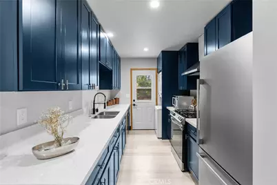 17660 Martha, Los Angeles, CA 91316 - Photo 15