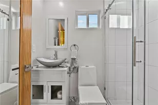 17660 Martha, Los Angeles, CA 91316 - Photo 59
