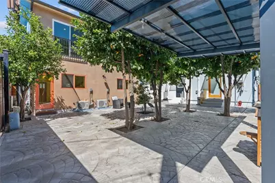 17660 Martha, Los Angeles, CA 91316 - Photo 69