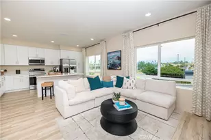 8187 Amerena Wy, Fontana, CA 92335 - Photo 11
