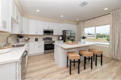8187 Amerena Way, Fontana, CA 92335 - Photo 13