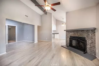 16262 Tokay, Victorville, CA 92395 - Photo 3