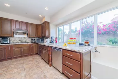 9819 Via Esperanza, Rancho Cucamonga, CA 91737 - Photo 13