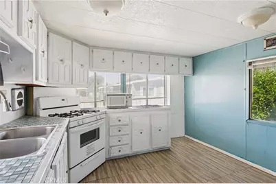 17333 Valley Boulevard #15E, Fontana, CA 92335 - Photo 9