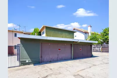 1072 W Wilson Street, Pomona, CA 91768 - Photo 33