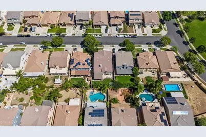 10962 Hardy Pecan Court, Fontana, CA 92337 - Photo 37