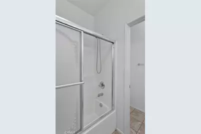 15877 Sapphire Street, Victorville, CA 92394 - Photo 33