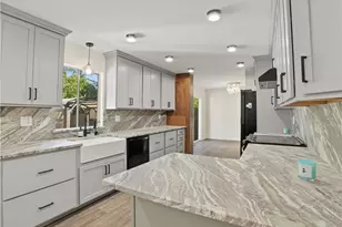 564 Estate St, Redding, CA 96002 - Photo 7