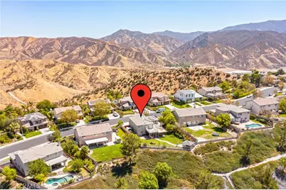 29541 Sequoia, Canyon Country, CA 91387 - Photo 5