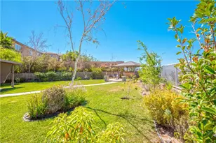 29541 Sequoia, Canyon Country, CA 91387 - Photo 37