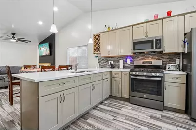 11981 Rancherias, Fontana, CA 92337 - Photo 9