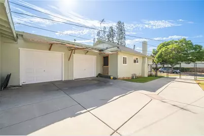 527 E Maple, Monrovia, CA 91016 - Photo 23