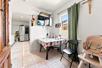 238 W 90th, Los Angeles, CA 90003 - Photo 11
