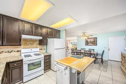 6371 Almond Valley, Quartz Hill, CA 93536 - Photo 17