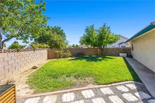 6371 Almond Valley, Quartz Hill, CA 93536 - Photo 33