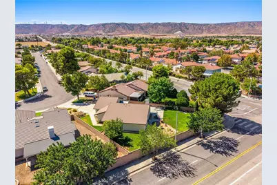 6371 Almond Valley, Quartz Hill, CA 93536 - Photo 39