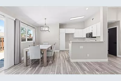 14208 Estate, Victorville, CA 92394 - Photo 7